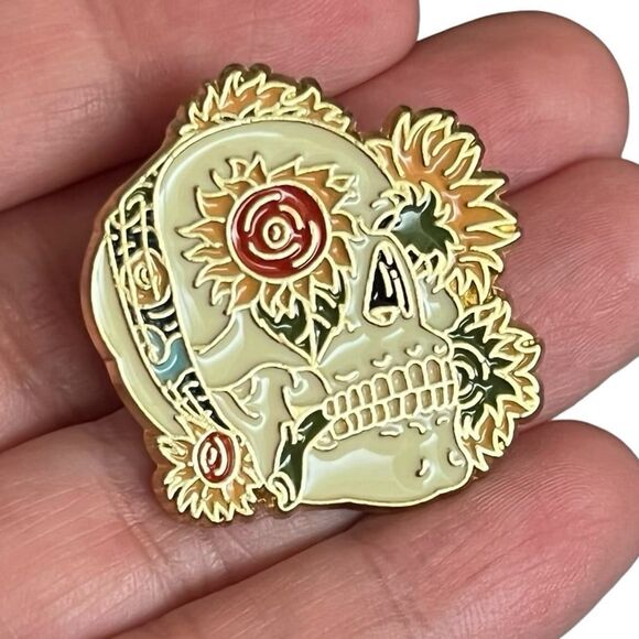Vincent Van Gogh Inspired Artwork Sunflower Skull Enamel Pin - Picture 4 of 9